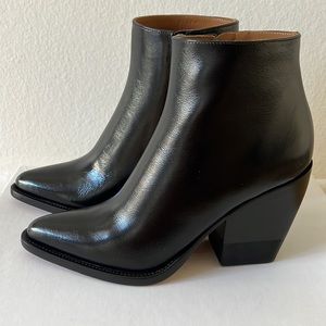 Chloe Rylee Block Heel Western Booties - Black Leather - Size 39 - NWT